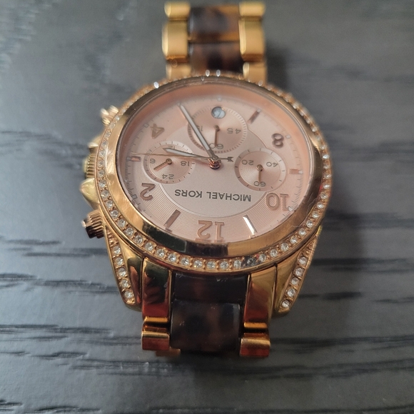 MICHAEL KORS WOMEN'S BLAIR CHRONO DATE ROSE GOLD-TONE/TORTOISE WRIST WATCH - Picture 8 of 8